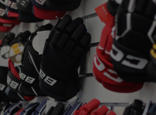Varför hockeyhandskar är ett utmärkt val att köpa begagnat